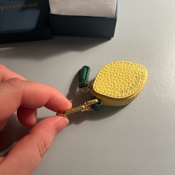 Maison de Sabré lemon AirTag charm - Picture 7 of 8